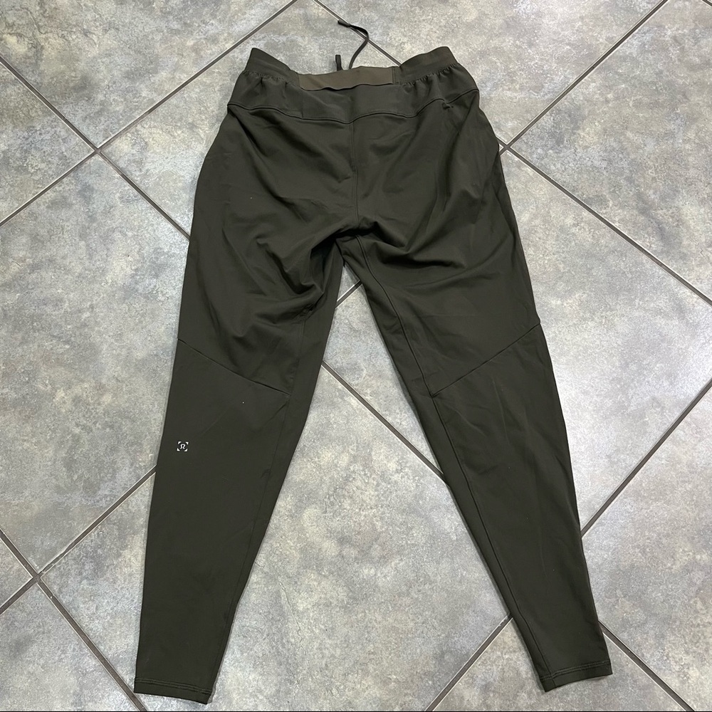 Lululemon Switch Up Jogger Pants Mens Small Olive Tapered Athletic Gorpcore EUC - Picture 7 of 10